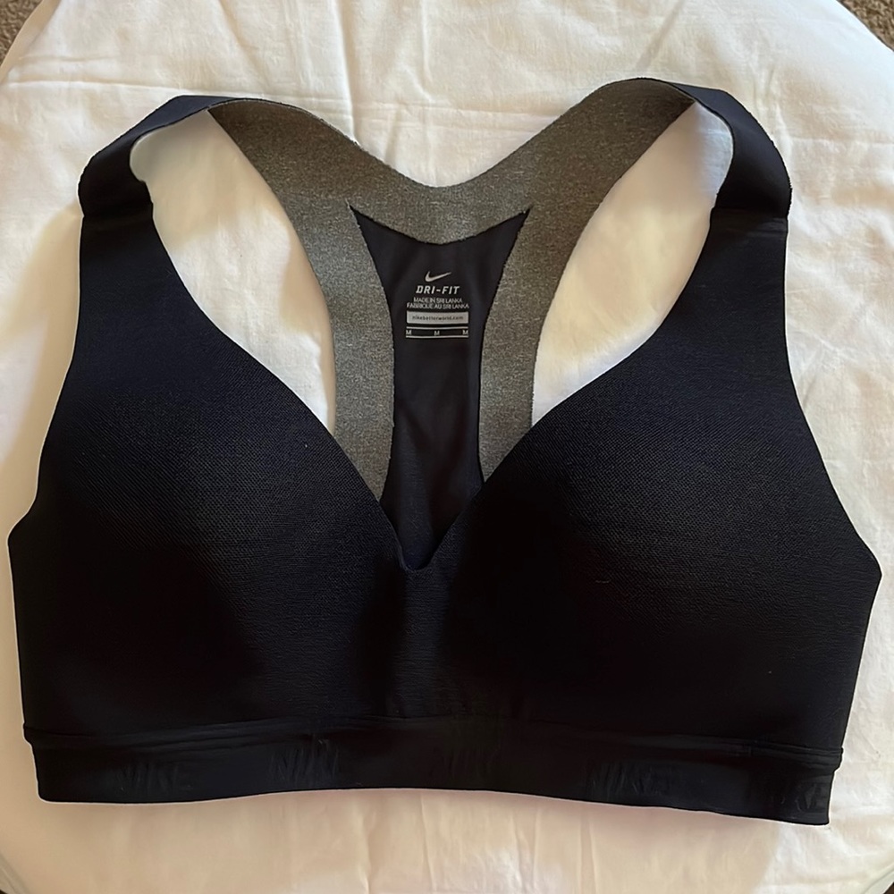 Nike DRi-Fit bra Size M